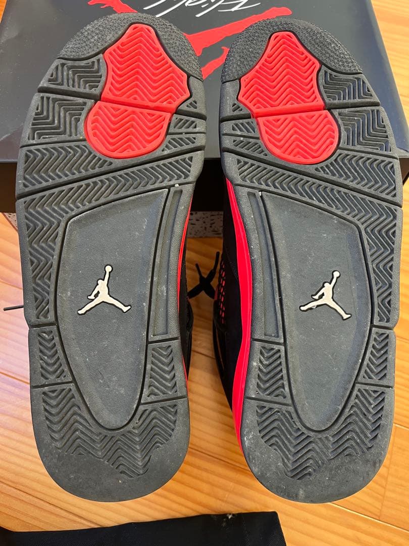 Jordan 4 \"Red Thunder/Crimson\"そうた