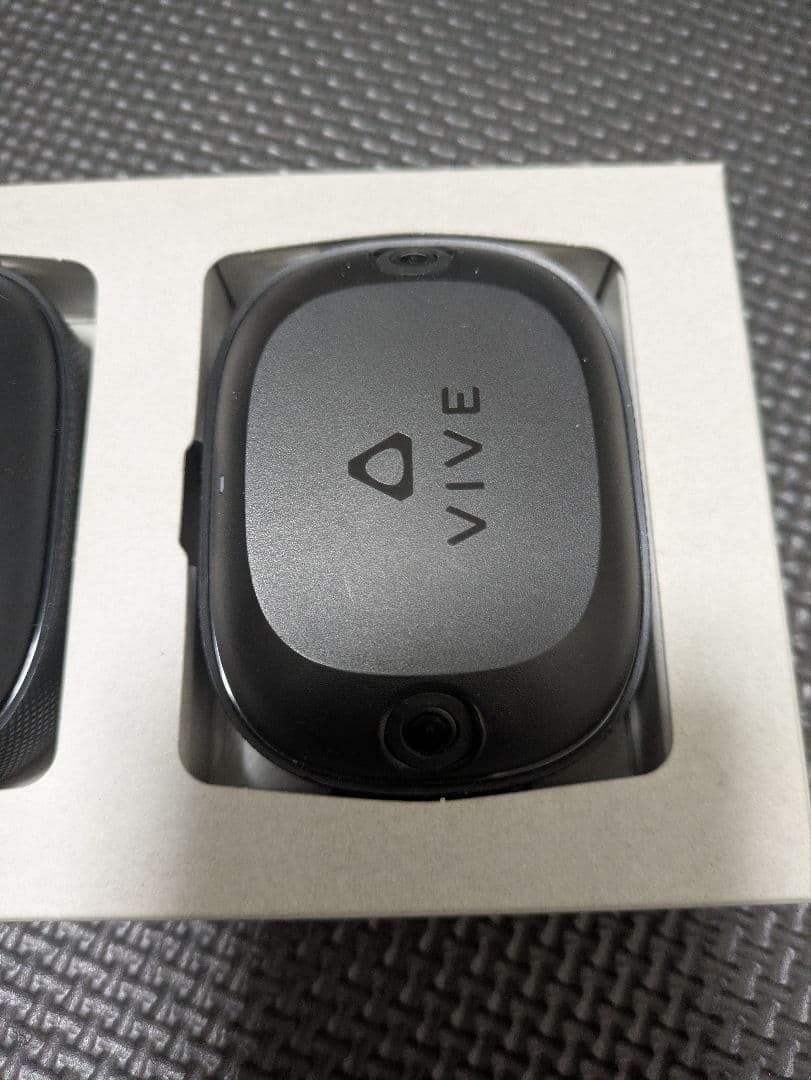 その他 HTC VIVE Ultimate Tracker 3+1kit