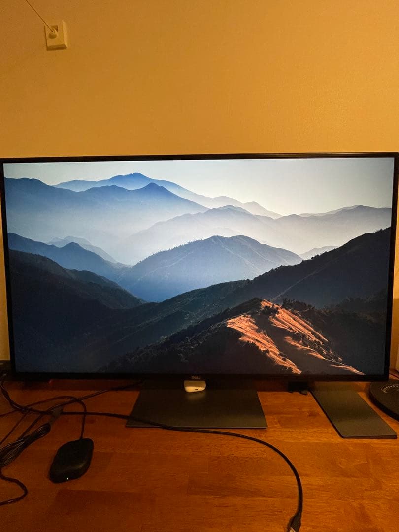 都会の天然水様 Dell U4320Q 42.51インチ 4K 大型モニター