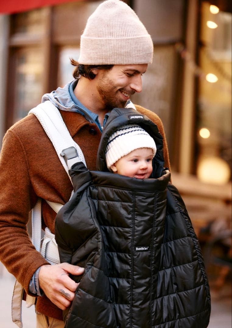 【超美品】ベビービョルン 抱っこひも用ウィンターカバー ブラック