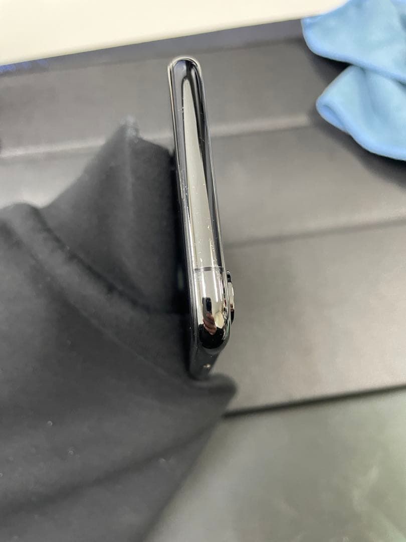 Apple iPhone Xs 256GB スペースグレー 本体