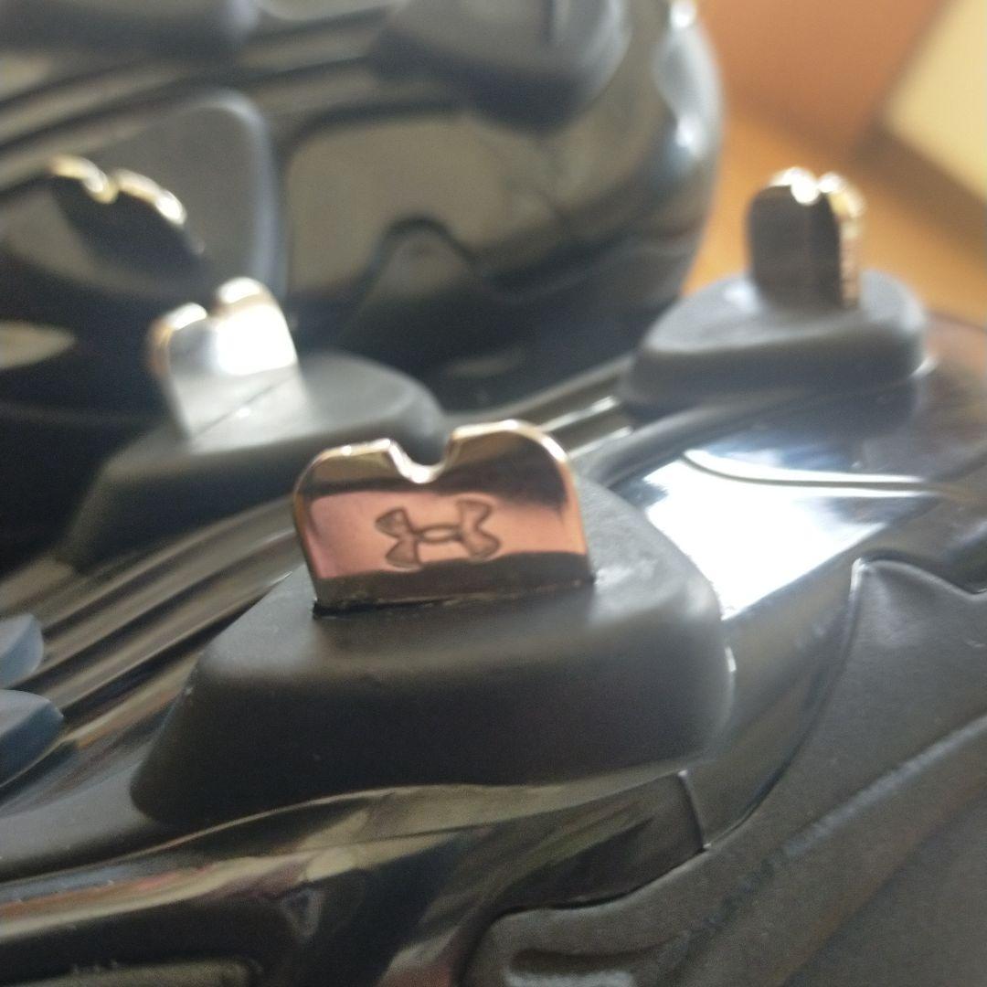 未使用　アンダーアーマー　野球　スパイク　ハイカット　ミドルカット　金具