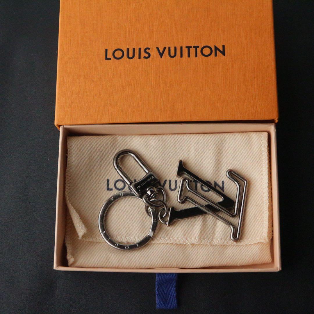 【中古】LOUIS VUITTON キーホルダーシルバーカラーM80217