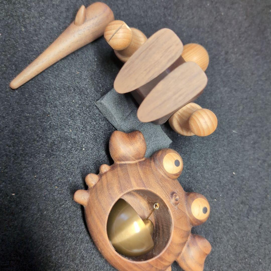 【WOODPEPE】ドアベル カニ　木製　人形　原始人Primitive 低め