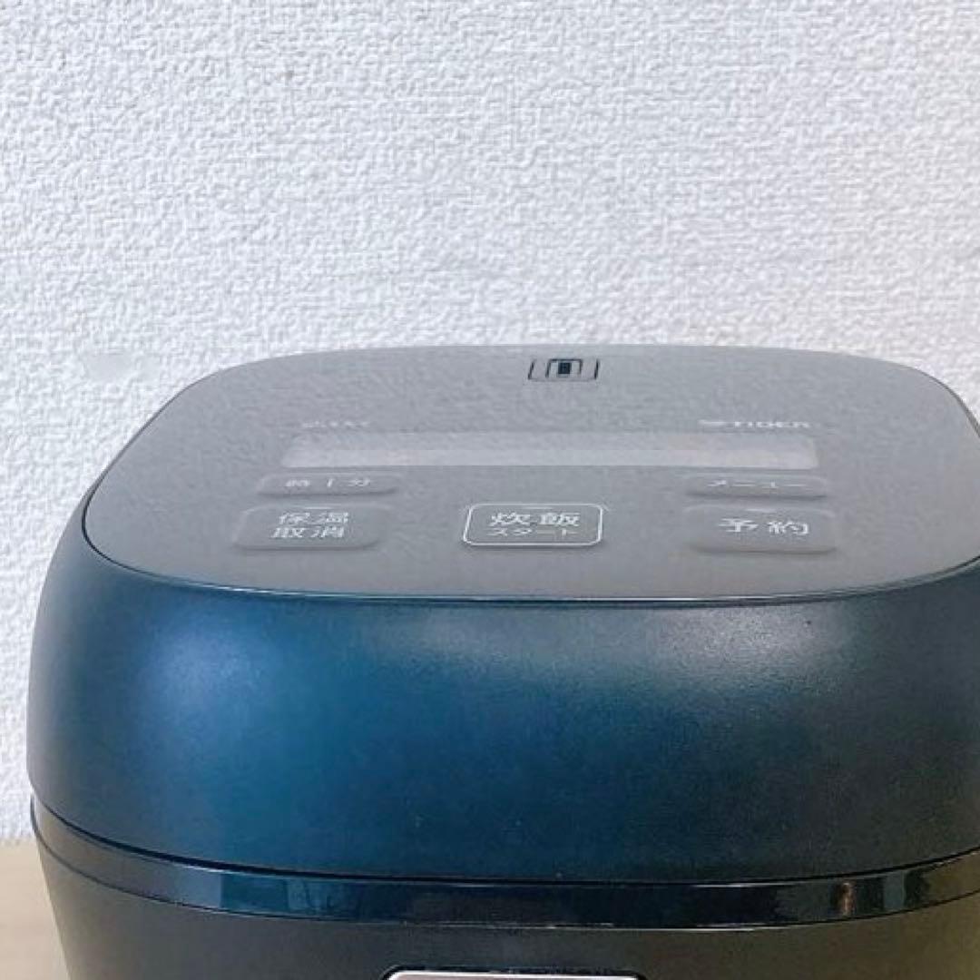 TIGER タイガーマイコンジャー 炊飯器 JBS-A055 ３合炊き 黒特厚釜