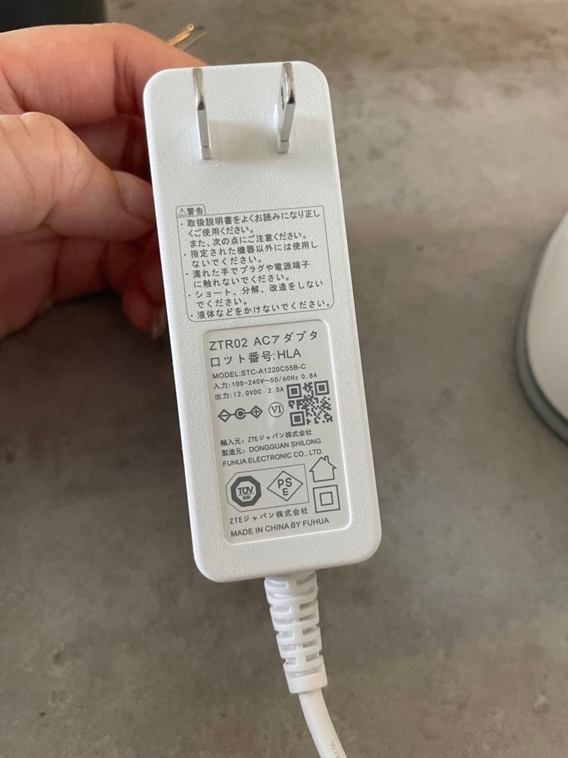 ホームルーター　Speed Wi-Fi  5G L13