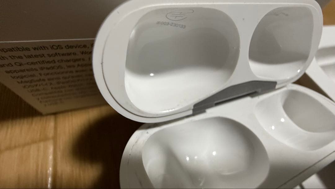 美品　AirPods Pro 2 (USB-C) 本体