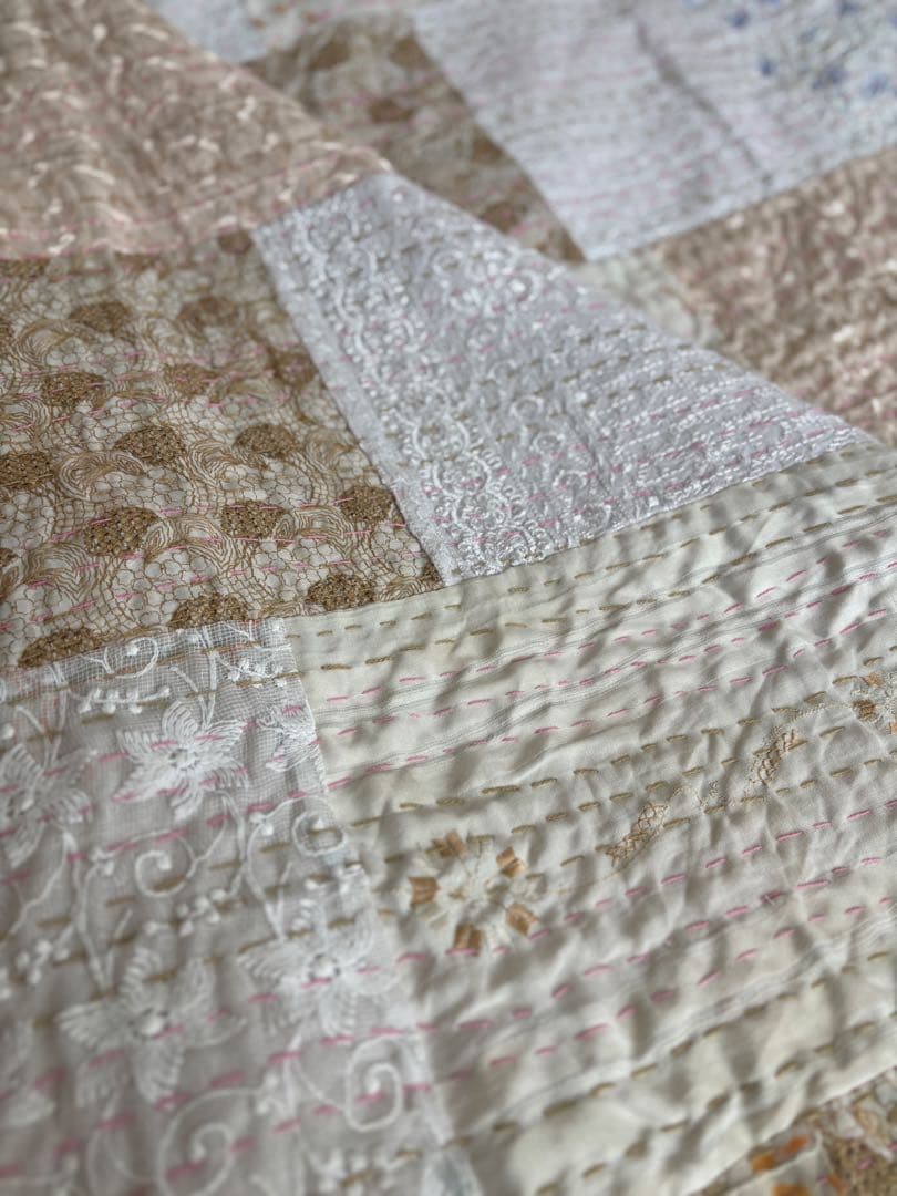 ラリーキルト　インド刺繍　カンタキルト　ヴィンテージ　パッチワーク　マルチカバー