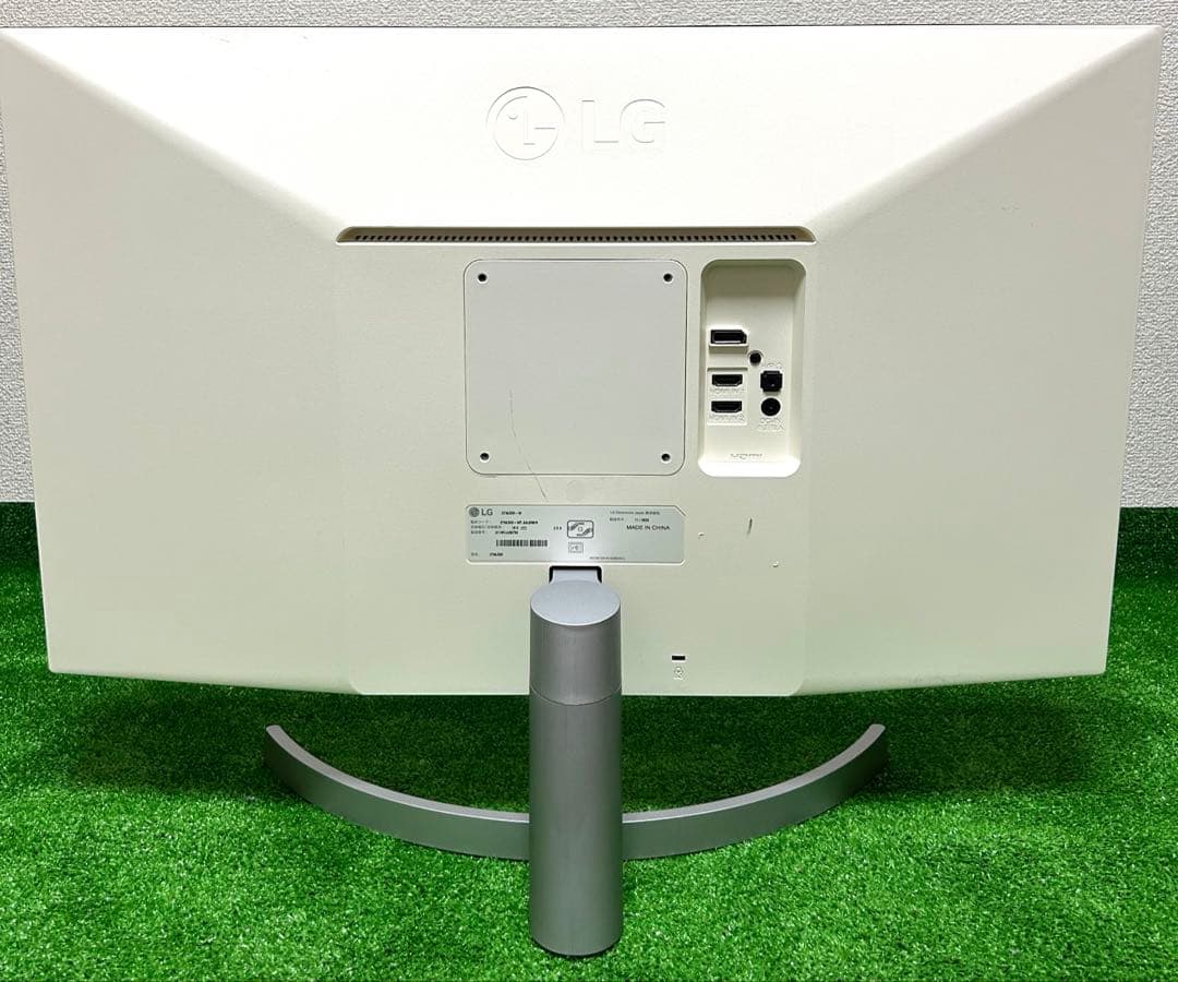 LG 27インチ　4Kモニター　27UL500-W