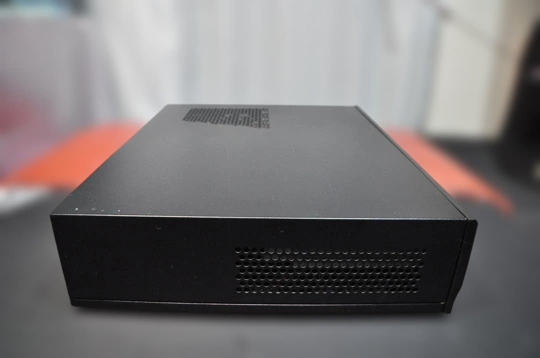 【25H2・新品SSD】光デジタル搭載！横置きAV仕様 自作PC