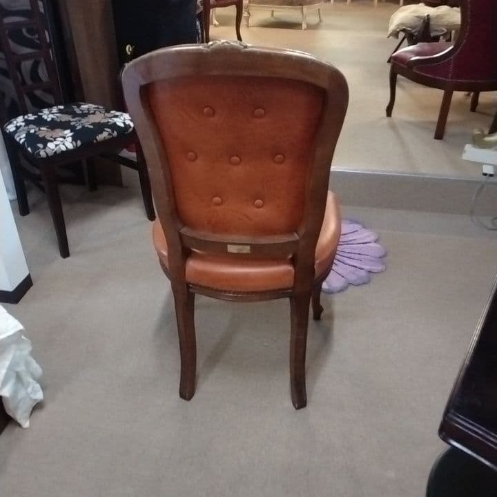 2脚セット　イタリア製　クラシック　ネコ脚　ロココ調チェア　本革張り　着座不可