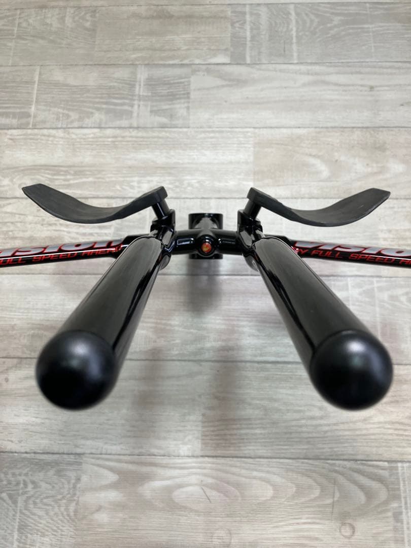 訳あり　Vision トライアスロン・TTバイク用ハンドル　B16