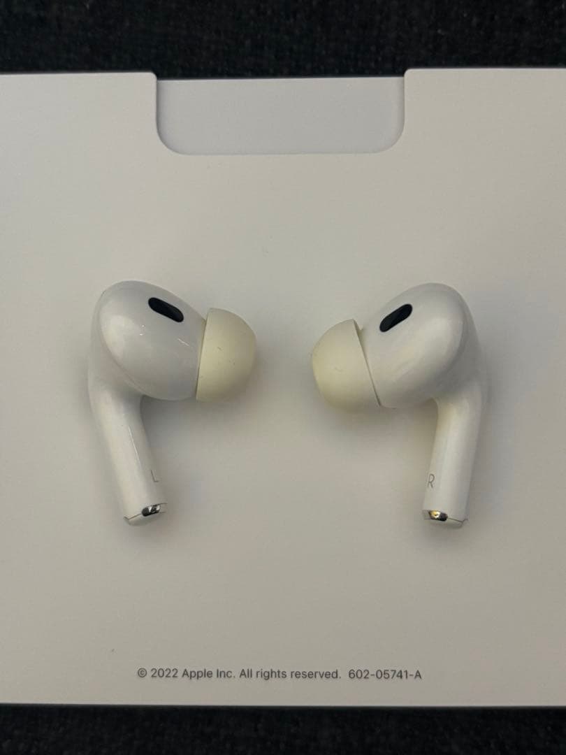 AirPods pro2第二世代　本体 付属品付き