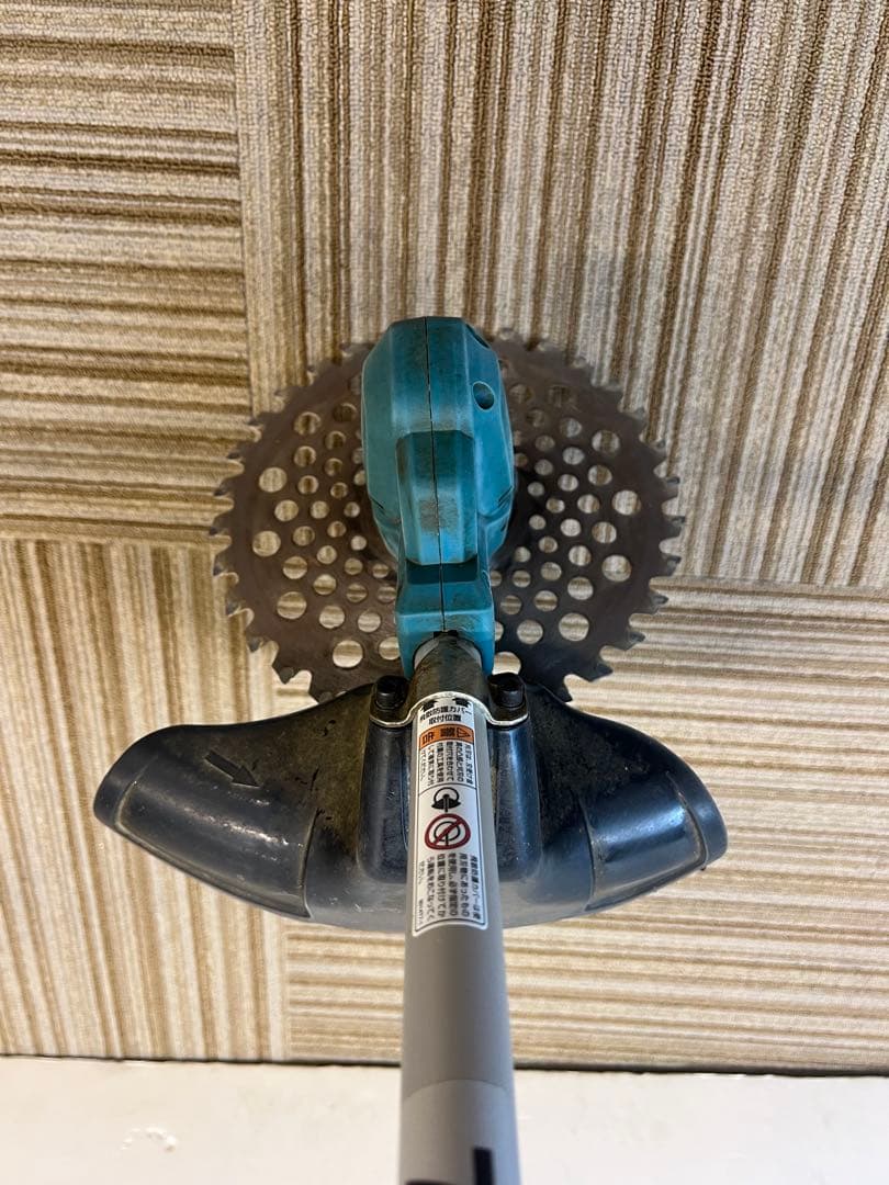 【バッテリー3個付】マキタ充電式草刈機 MUR190SDF +5枚替刃おまけ付き