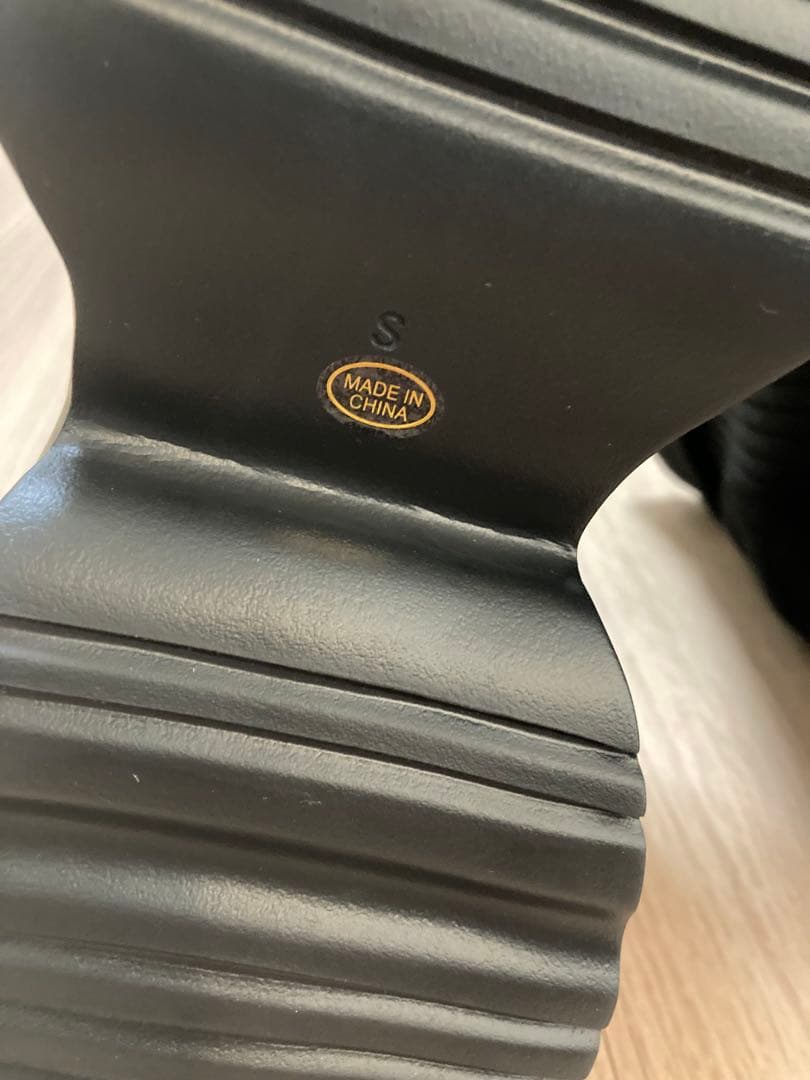 ミシェルマカロン ソックスライク厚底ブーツ ブラック Sサイズ