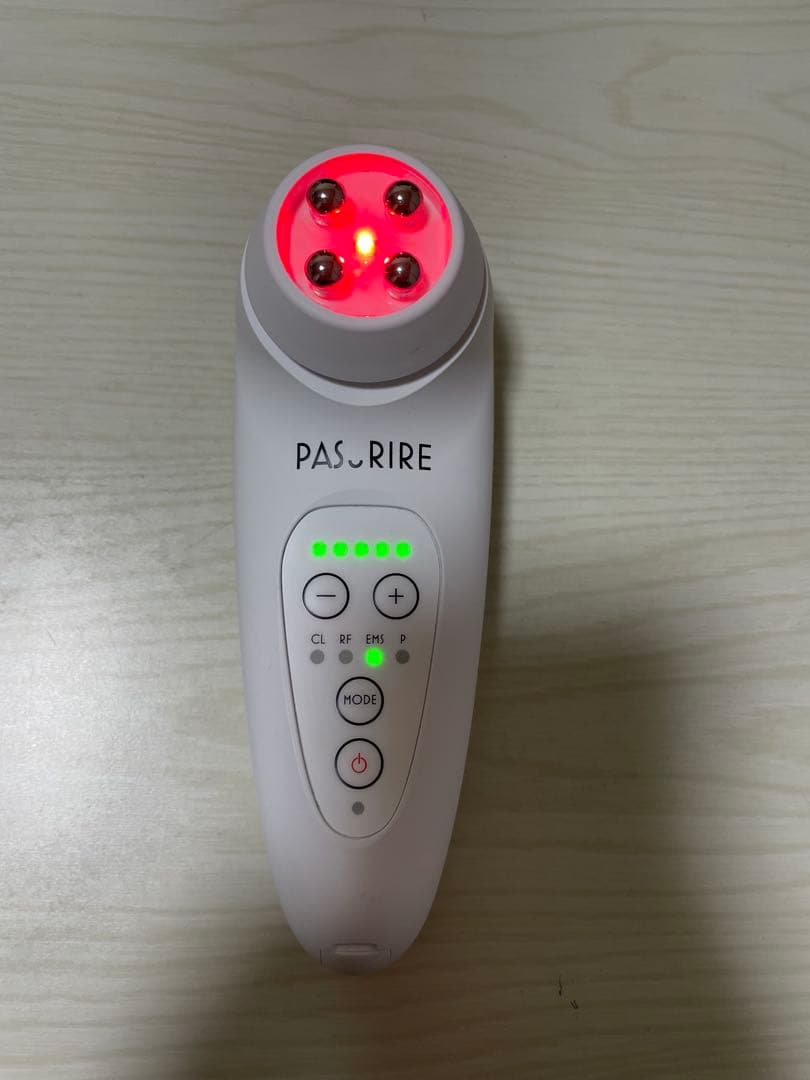 YK⚓︎♡　パスリル　美顔器　ケアセット付き