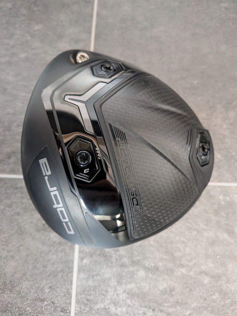 ●かなり美品　激飛び●コブラ DS ADAPT LS ドライバー9度ヘッド単体