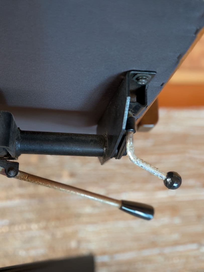 送料込☆マルニ　デスクチェア