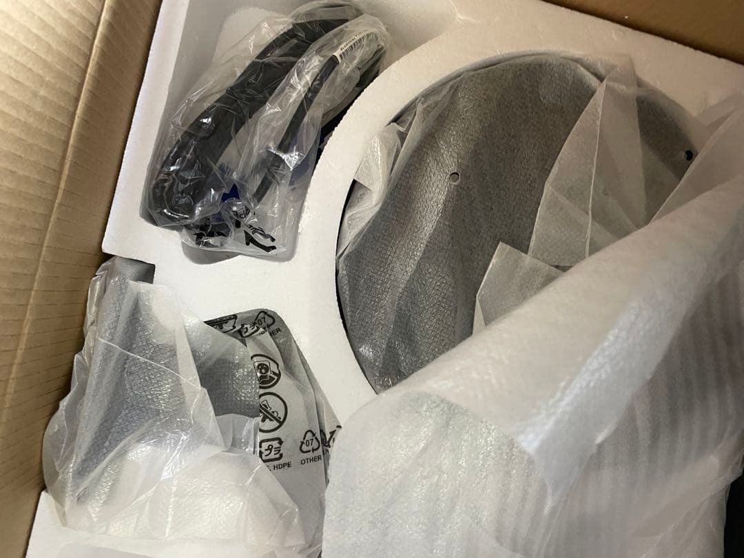 Lenovo ThinkVision 24インチ モニター