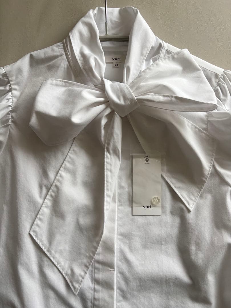 最終お値下げ　yori ビッグリボンパフスリーブブラウス 36 購入時タグあり