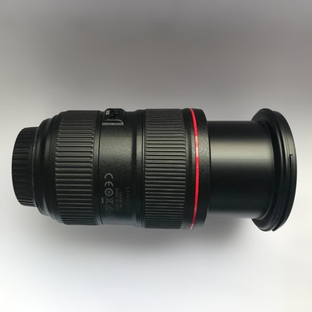 CANON EF24－105F4L Ⅱ（26.11.4までのメ―カ－保証付き）