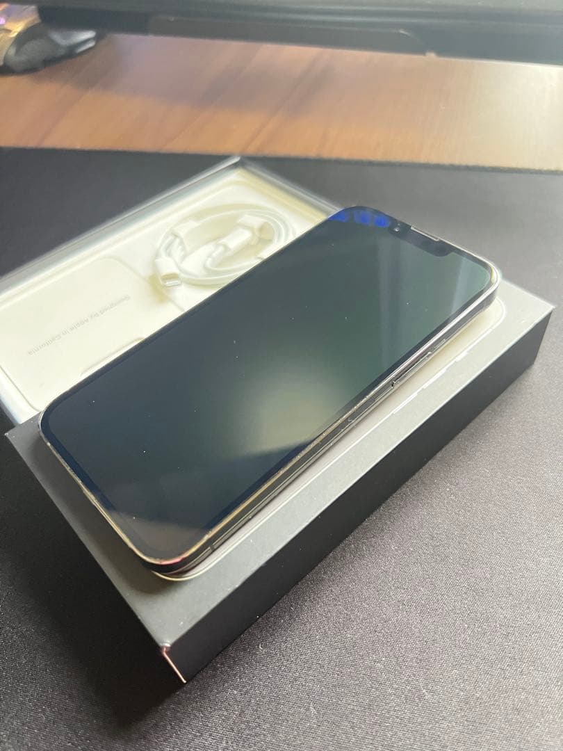 iPhone 13 Pro 512GB ブラック（中古・シャッター音なし）