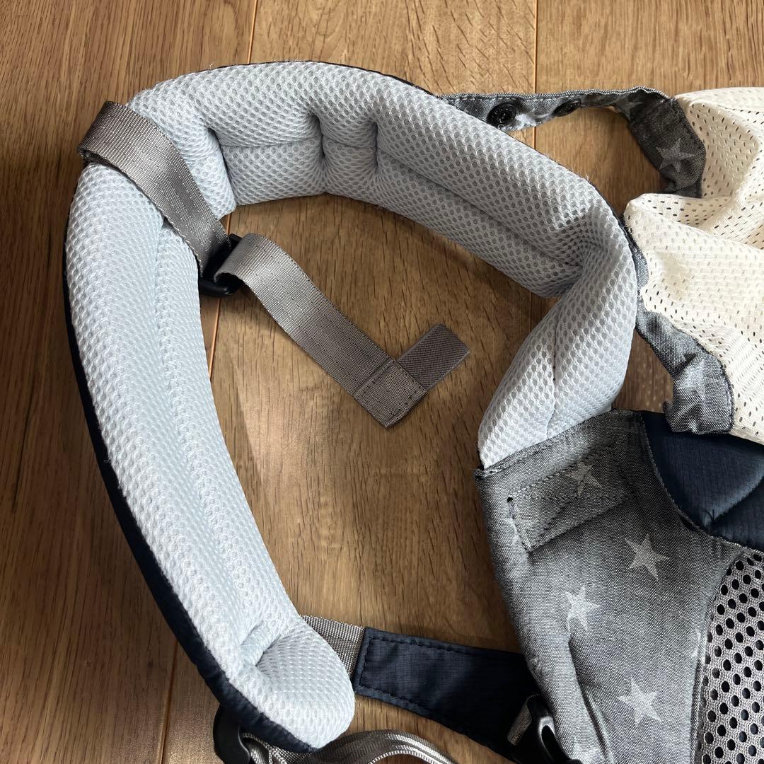 【美品】ミキハウス×ポグネー コラボ 抱っこ紐　チャコールグレーよだれカバー等付