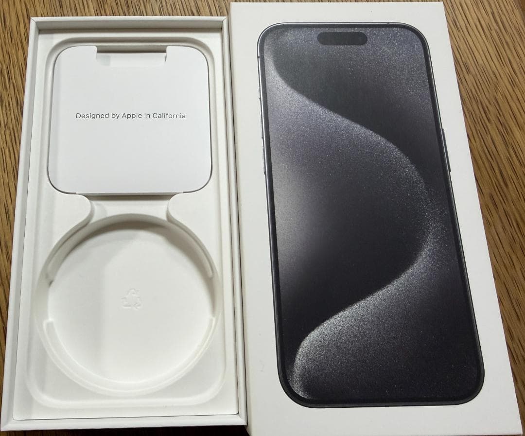【iPhone 15 Pro 128GB】SIMフリー 美品