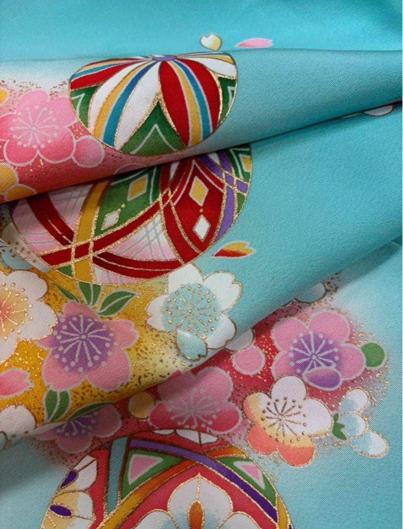 七五三　三ツ身女の子着物　正絹　仮絵羽　爽やか水色　可愛い手毬柄　桜　金彩