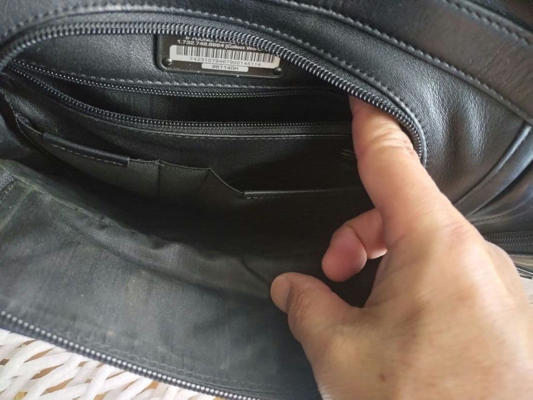 TUMI ブラックレザー　トートバッグ　ビジネスバッグ　本革