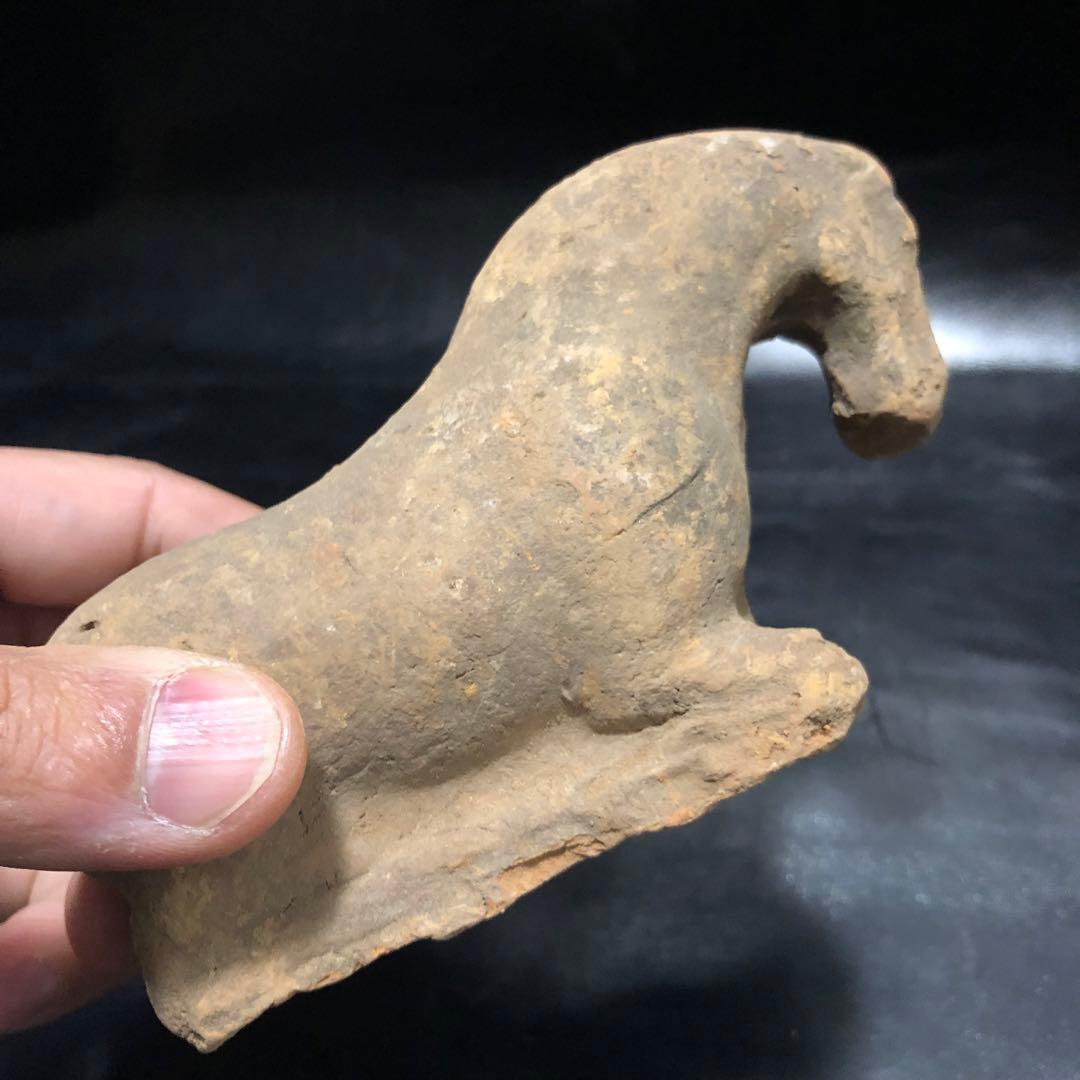 蔵から中国古銭と一緒の箱から出てきた 5体の内の1体　 馬ウマ中国古美術土器