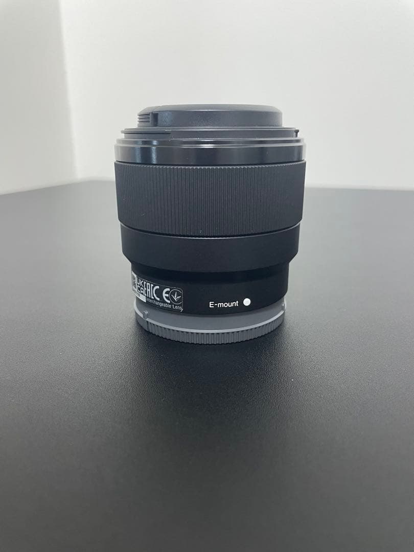 デジタルカメラ Sony A7R iii + FE 1.8 50mm Lens