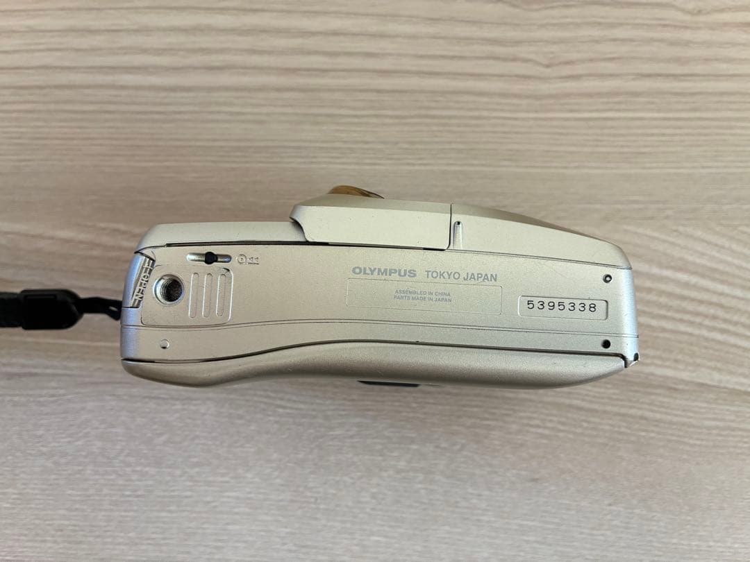 hana　オリンパス μ[mju:] ZOOM 140 DELUXE