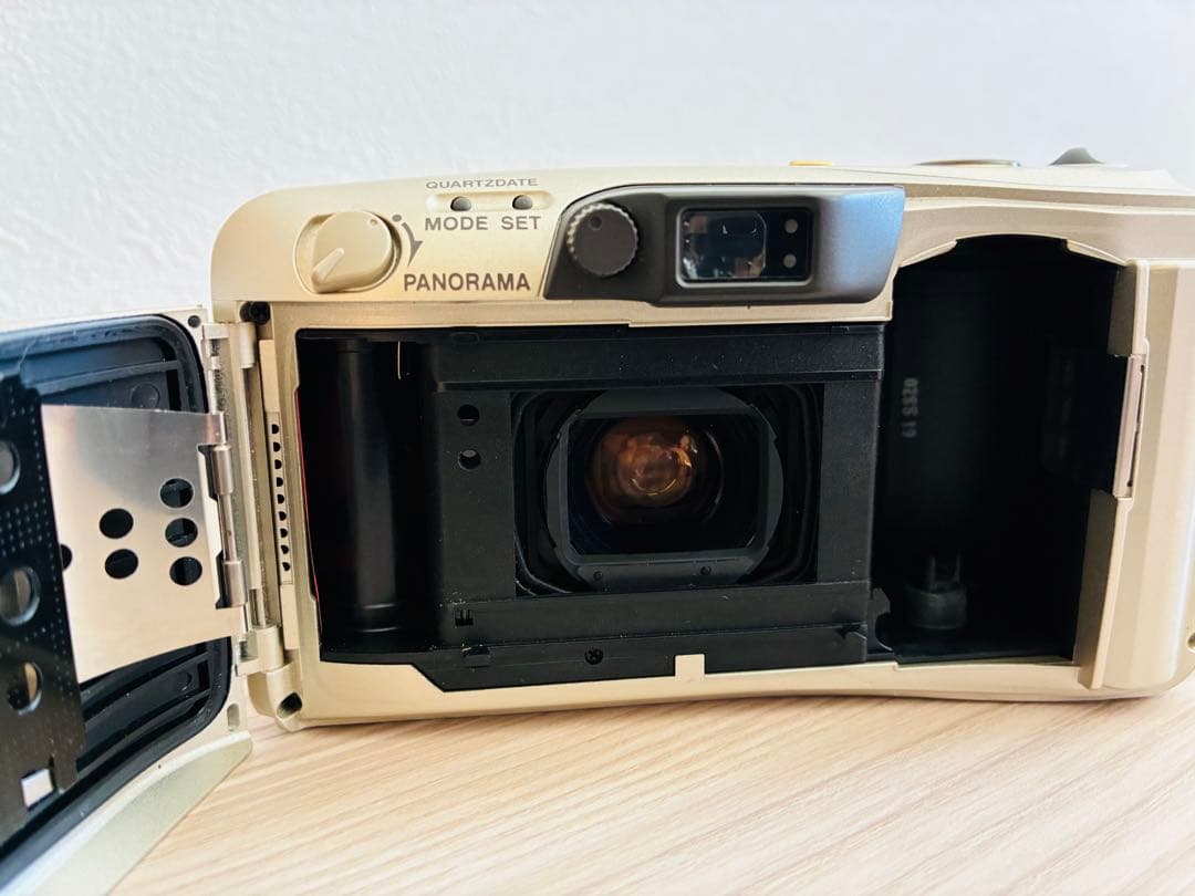 hana　オリンパス μ[mju:] ZOOM 140 DELUXE