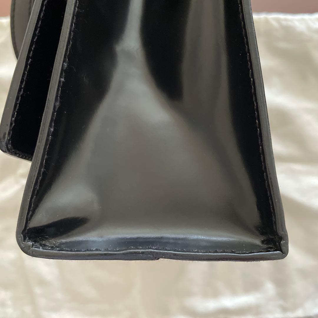 PRADA 黒 レザーハンドバッグ