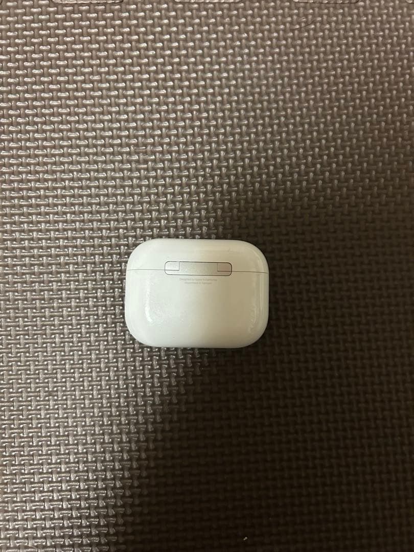 【美品】AirPods Pro 3 本体 充電ケース付き 保護ケース付