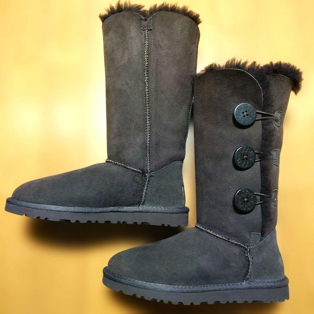 未使用 UGG チョコレート ベイリーボタン トリプレット ムートンブーツ アグ
