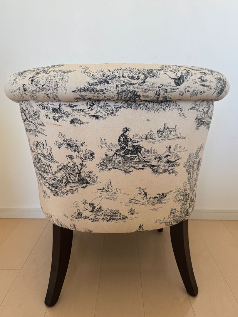 トワル・ド・ジュイ柄 1人掛けソファ