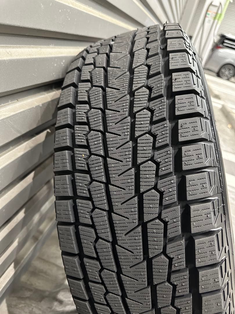 りょこ☆【年末年始のみ使用】新型アルファード　スタッドレスアルミホイール