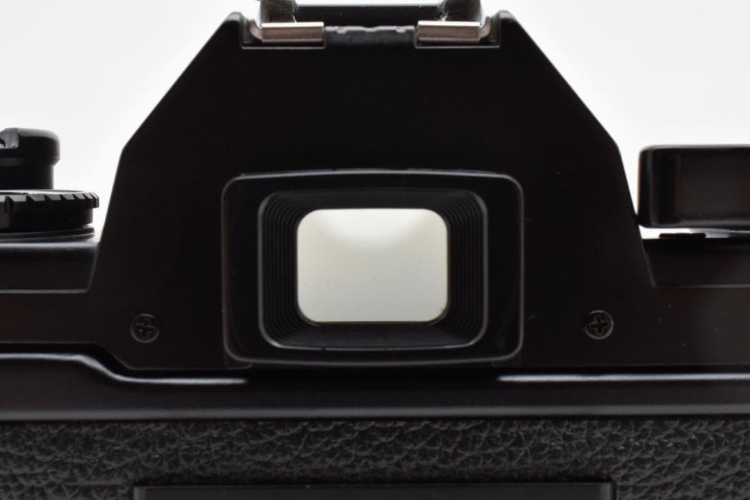 超美品 NIKON ニコン EM フィルムカメラ モルト新品交換済 M868