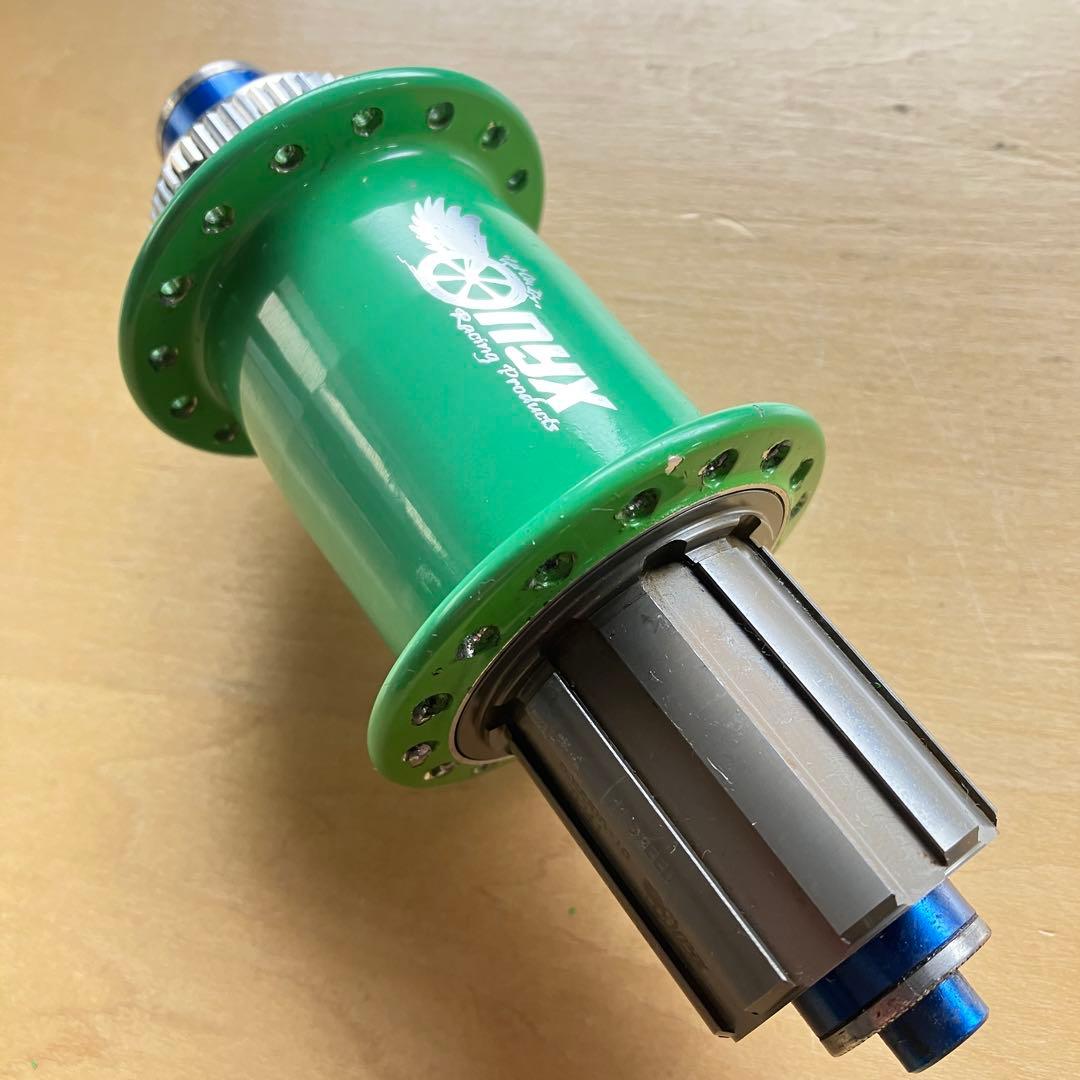 ONYX RACING PRODUCTS DISC HUB ブルーラグ