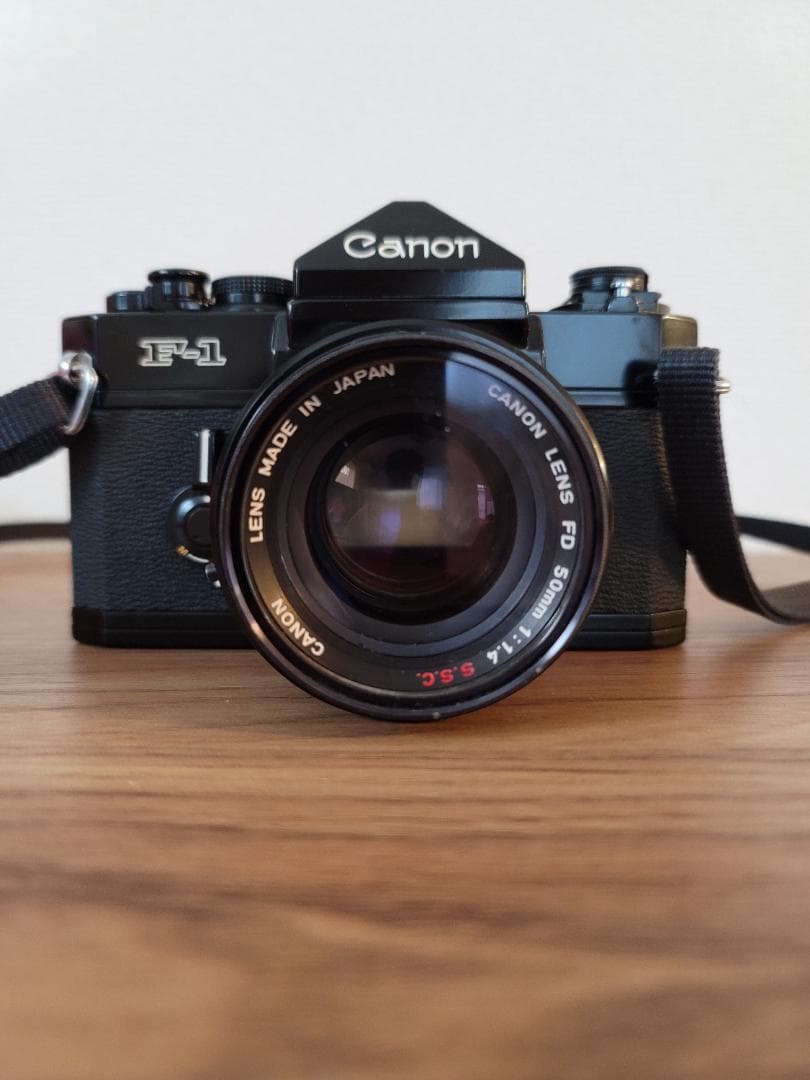 フィルムカメラ Canon F-1 serie number 500711