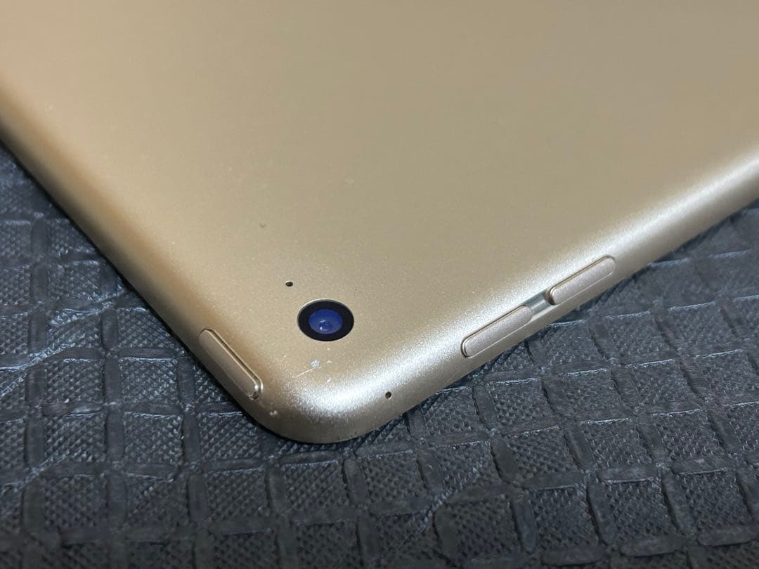 iPad mini4 128GB Gold バッテリー最大容量98%