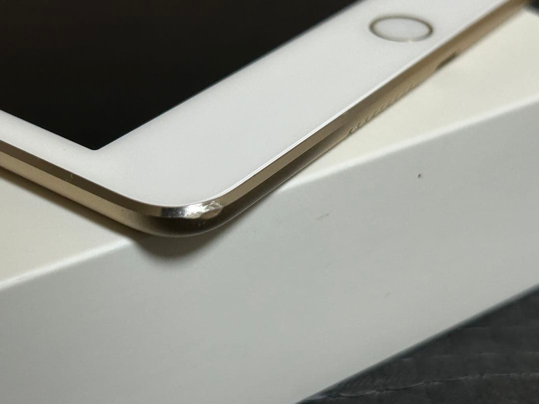 iPad mini4 128GB Gold バッテリー最大容量98%