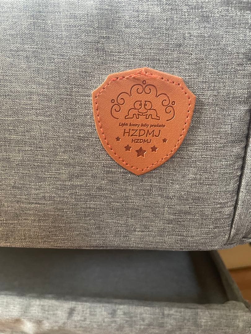 HZDMJ グレー ベビーベッド メッシュカバー付き