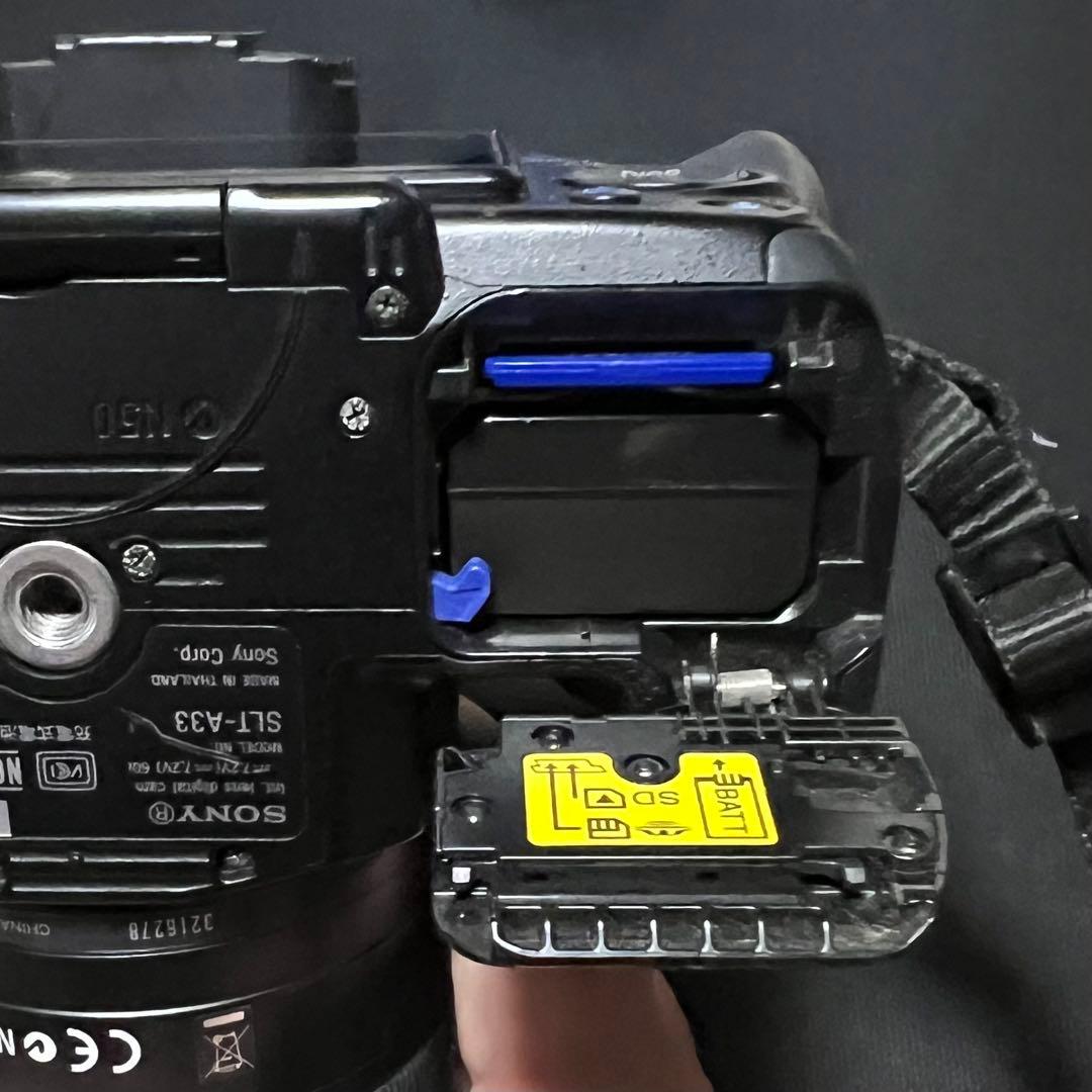 SONY α33 デジタル一眼レフカメラ　18-70mmレンズ等一式　ユーズド