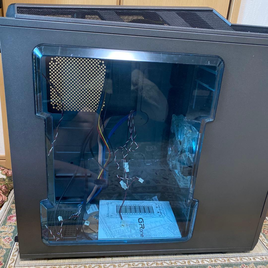 In Win GRone Grey PCケース