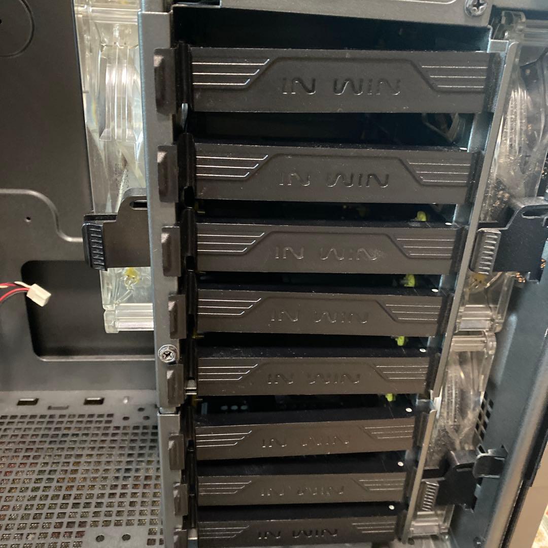 In Win GRone Grey PCケース