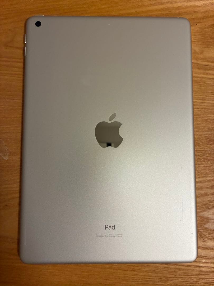 Apple iPad (第7世代) 32GB シルバー Wi-Fiモデル