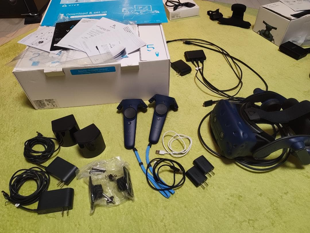 間*一様 HTC VIVE PRO フルセットと　おまけ
